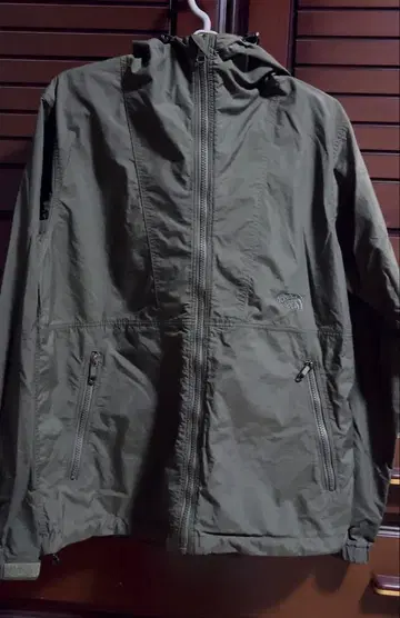 THE NORTH FACE 후드티 카키 여성용