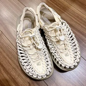 KEEN 여성용 샌들
