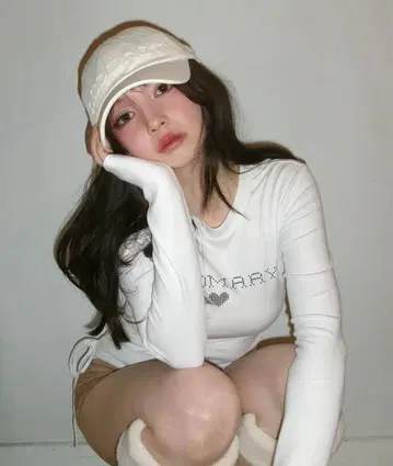 정품 andmaryMary 로고 cap ivory