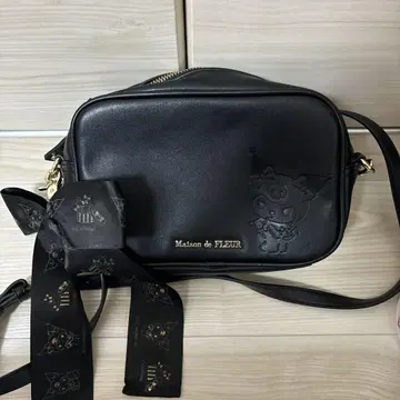 Maison de FLEUR 쿠로미 숄더백
