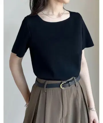 새상품급 [냉감] 스퀘어넥 레이온 나일론 니트탑