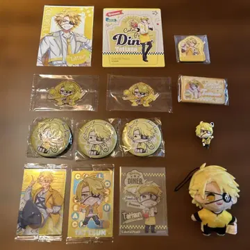 컬러풀 피치 타츠 군 굿즈 14점