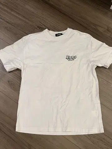 XLARGE 화이트 T셔츠
