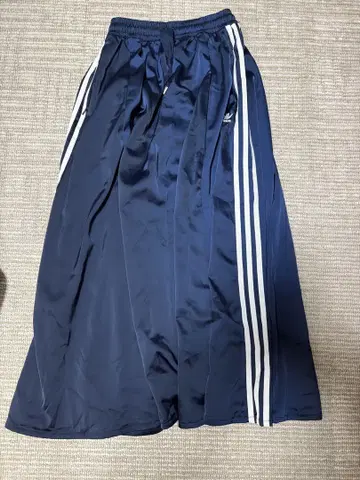 adidas 네이비 롱 스커트