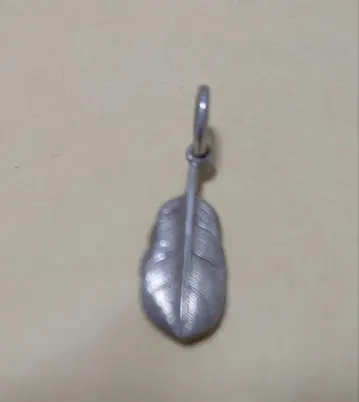 아가트 목걸이 참 페더 실버