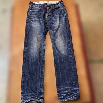 CUNE 토끼 프린트 30인치 다크 블루 데님 청바지