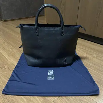 미사용 새상품 천연 가죽 토트백