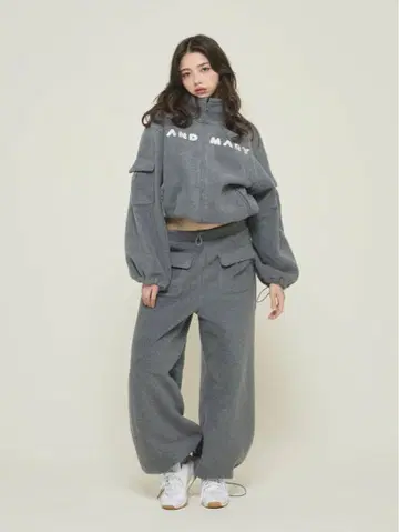 Mary logo fleece pants