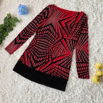 새상품급 비비안 탐 긴팔 티셔츠 유니크 빨간색 파워넷 3 [ L ]