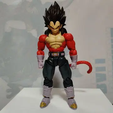 S.H.Figuarts 슈퍼 사이어인 4 베지터 피규아트
