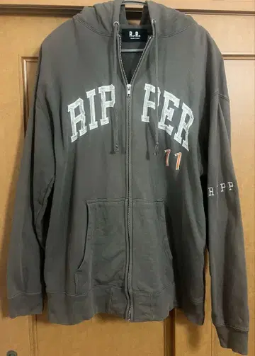 RIPPER 후드티