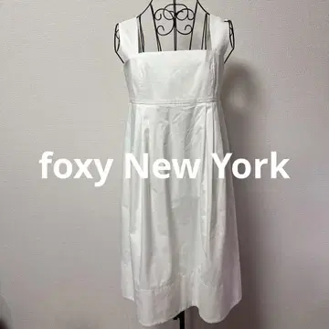 폭시 뉴욕 화이트 슬리브리스 미니 원피스