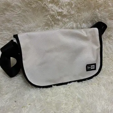 NEW ERA 뉴에라 숄더백 9L