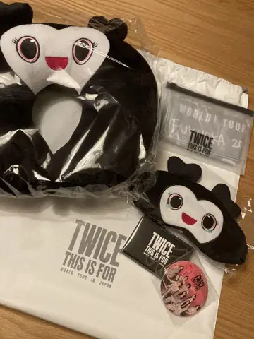 [ 미개봉 새상품 ] TWICE THIS IS FOR 업그레이드 혜택