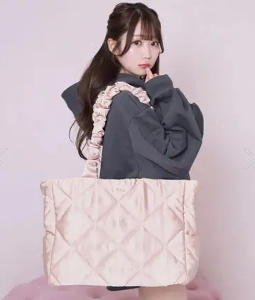 Rosemuse 퀼팅 빅 토트백