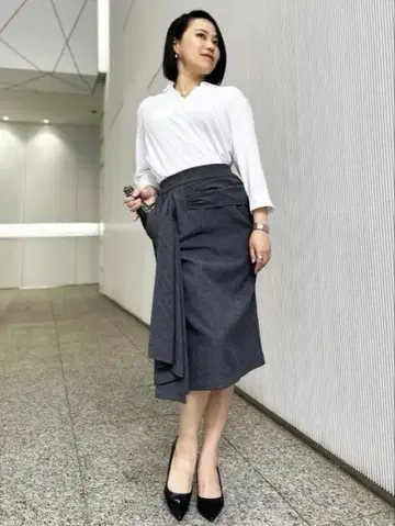 Serpentina 드레이프 테일 스커트 L