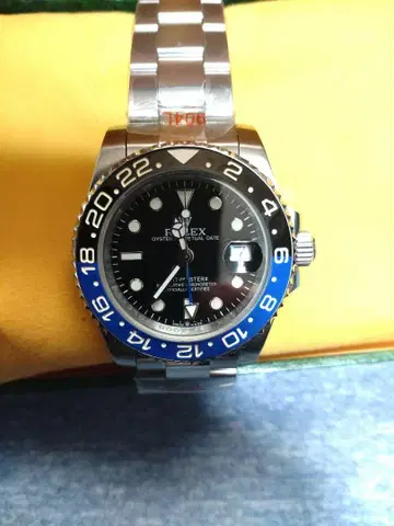 GMT 마스터 II 파랑 블랙