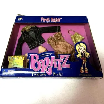 레어 해외 BRATZ 패션팩 옷 갈아입기 인형