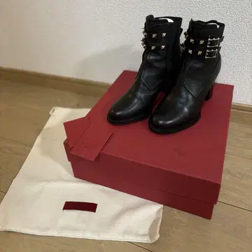 발렌티노 사이드 고어 부츠 22.5(35)