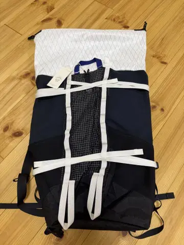 로우로우 마운틴 웍스 안테로프 한정판 네이비 블루