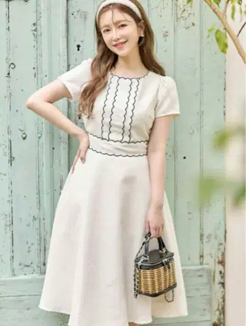배색 스캘럽 자수 썸머 트위드 원피스