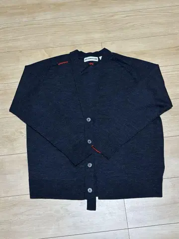 아냐 핸드마치 x UNIQLO