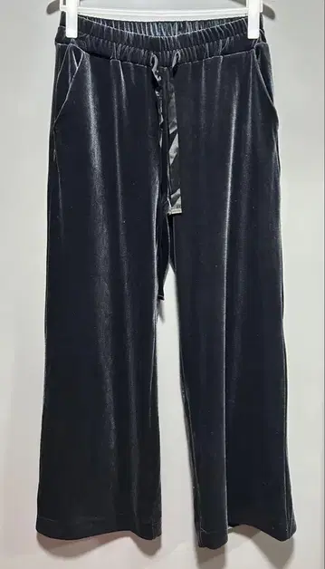 ZARA 벨벳 와이드 스트레이트 팬츠 네이비