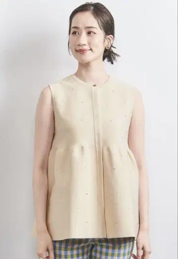 유나이티드 애로우즈 멀티 비쥬 니트 베스트 베이지