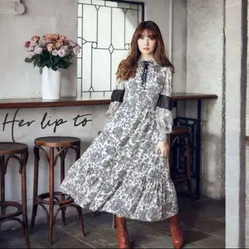 herlipto Winter Floral Long-sleeve Dress