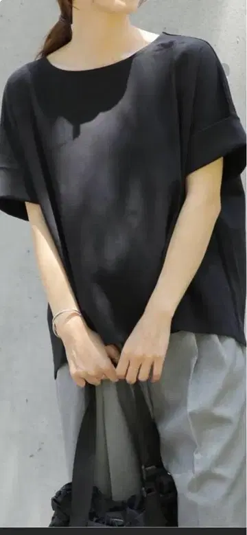 저널 스탠다드 리룸 분또 크루넥 턱 풀오버 네이비