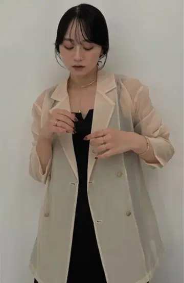 인터 팩토리 롱 커프스 시어 자켓