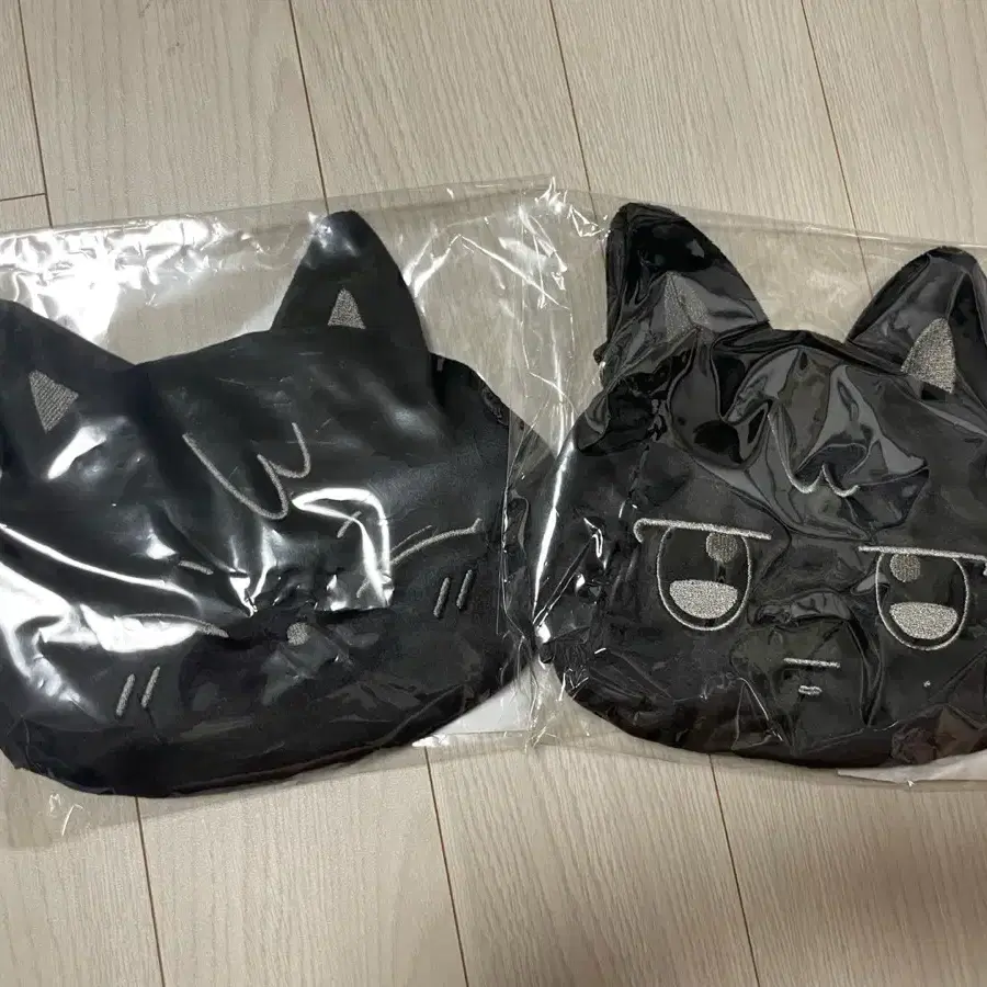 ATEEZ エイティーズ バッグ il_fullxfull.6132759726_c5i0.jpg