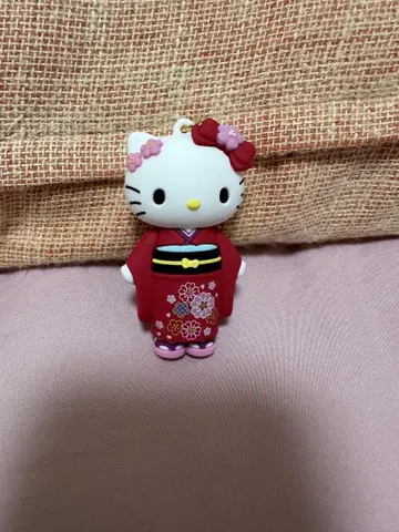 헬로키티전 시크릿 마스코트 참 헬로키티 기모노 키링