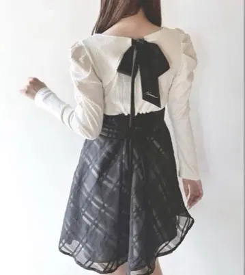 NOMAE BACK 리본 도킹 원피스
