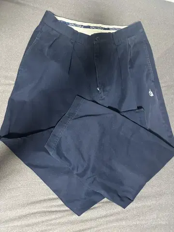 우라이즈. 케니 착용 실물 네이비 치노 팬츠 NAUTICA