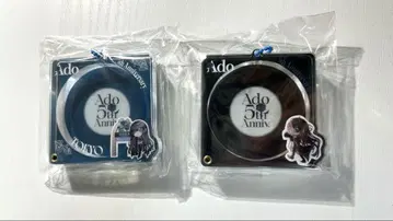 Ado 5th anniversary 아크릴 캔뱃지 케이스 2점