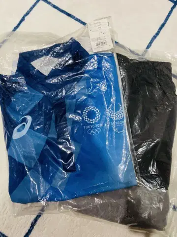도쿄 올림픽 자원봉사 스태프 피케 셔츠 아식스 팬츠 XS