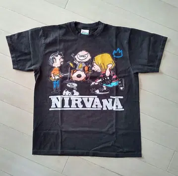 NIRVANA IN UTERO 닐바나 x snoopy 티셔츠