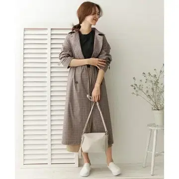 컨디션 최상 정가 17,000 베이지 도어즈 글렌체크 롱 트렌치코트
