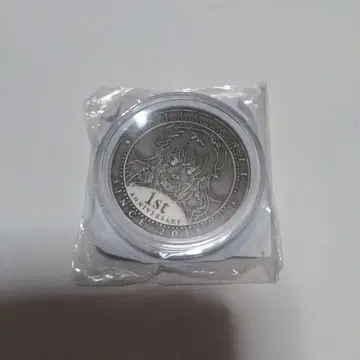 니지산지 1주년 기념 메달 도라