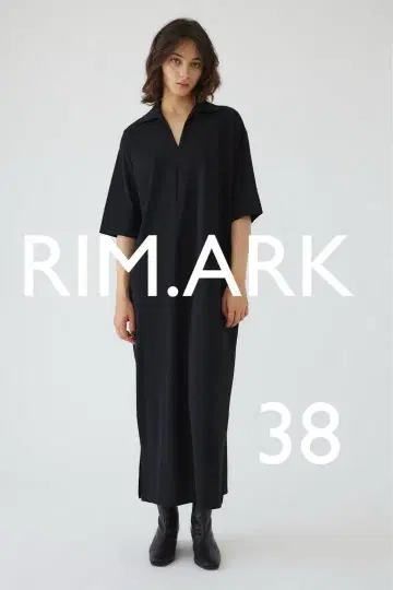 RIM.ARK 스포티 시크 컷 드레스 사이즈 38