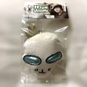 KIM HYUN JOONG 우주신 봉제 인형 키링