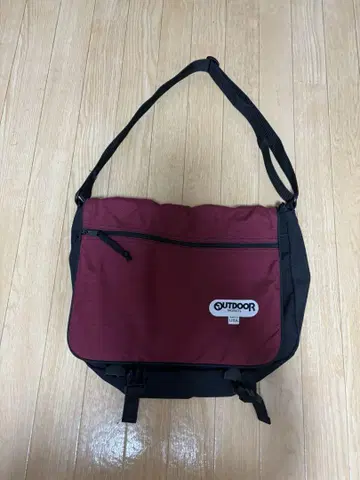 90s outdoor products 메신저 백