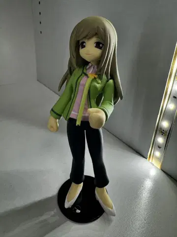 쓰르라미 울 적에 타카노 미요시 피규어
