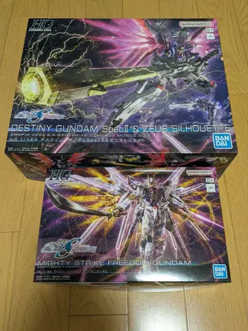 HG 데스티니 건담 SpecII & 제우스 S 마이티 스트라이크 새상품