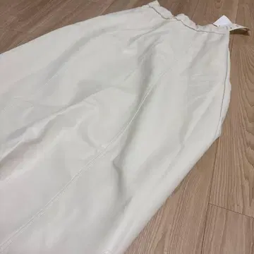 아이보리 합성 피혁 롱 스커트 M 새상품