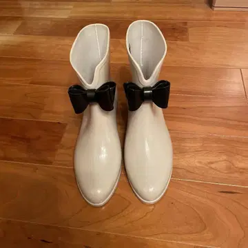 Vivien Westwood x Melissa 리본 레인부츠