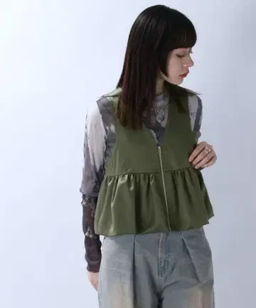 지나시스 카키 베스트 새틴 페플럼 ZIP 베스트