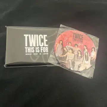 TWICE 업그레이드 트레이딩 카드 & 캔뱃지