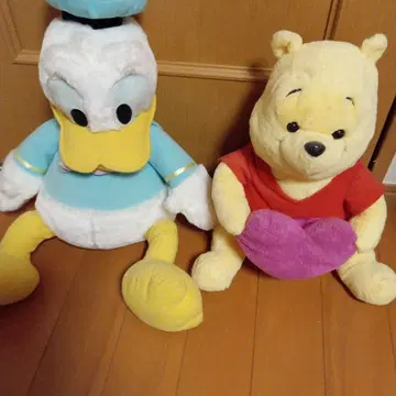 도널드 덕과 푸우 봉제 인형 세트